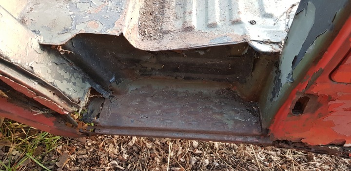 UAZ 469B KASTA BUDA BAIGNOIRE PLANCHER VERS WANNY
