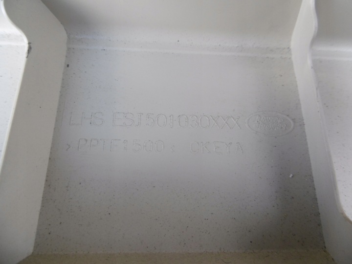 COLLECTEUR COUVERCLES DE COFFRE GAUCHE RANGE ROVER SPORT L320