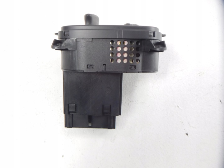 COMMUTATEUR FEUX FORDTRANSIT 00-06 (FY) 1217373