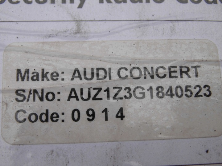 RADIO AUDI CONCERT 8J0035186J AUDI TT 8J KOD-0914