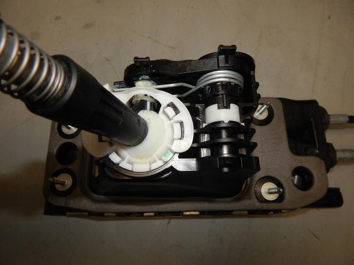 PASSAT 2.0 TDI MÉCANISME DE CHANGEMENT DE VITESSES CHANGEMENTS VITESSE 3Q0711049H