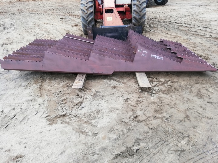 KLAWISZE WYTRZASACZE MASSEY FERGUSON MF7254 01R