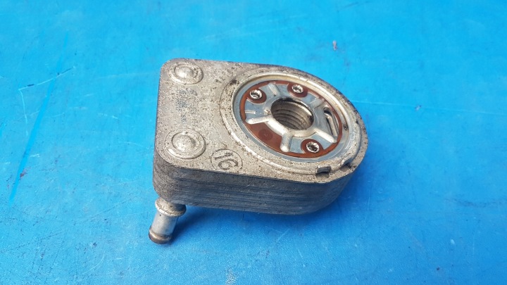 RADIATEUR HUILES ALFA ROMEO 156 GT GTV 2.0 JTS