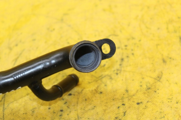 TUYAU FIL EAU VW GOLF V 2.0 TFSI 06E121065H