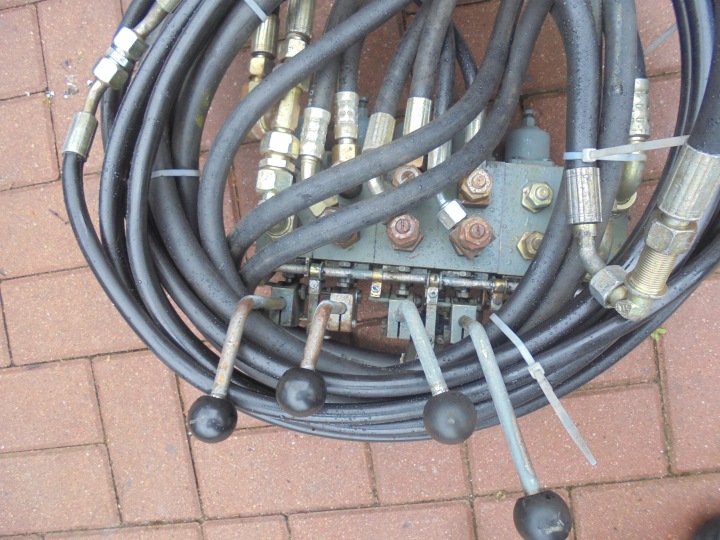 DISTRIBUTEUR HYDRAULIQUE MANUEL MANUEL 5 SEKCJI JUNGHEINRICH OF339
