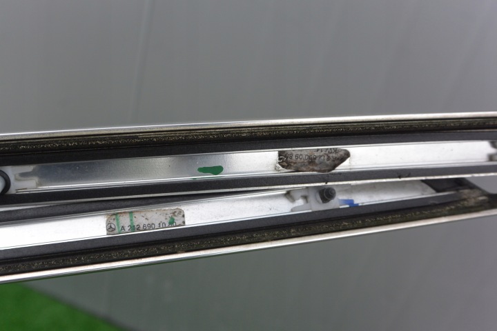 MOULURE CARROSSERIE DROITE GAUCHE MERCEDES W212 UNIVERSEL