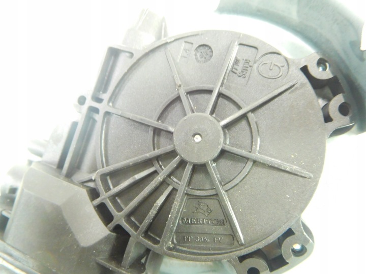 ÉLÉVATEUR VITRES RENAULT OE 8200628752