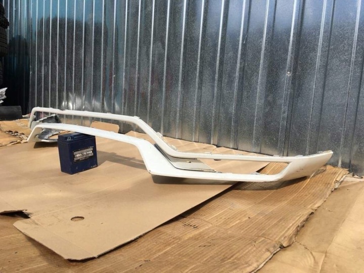 SPOILER DIFFUSEUR DOUBLURE VOLVO XC90 R DESIGN AVANT