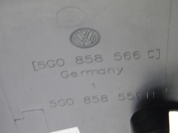 VW GOLF SPORTSVAN PROTECTION COLONNES DIRECTION 5G0858566C