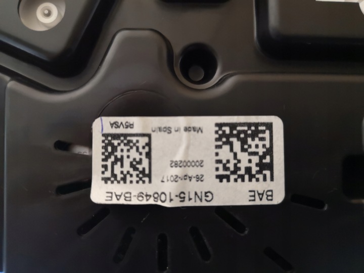 FORD ECOSPORT LIFT 18 R COMPTEUR TABLEAU DE BORD ESSENCE