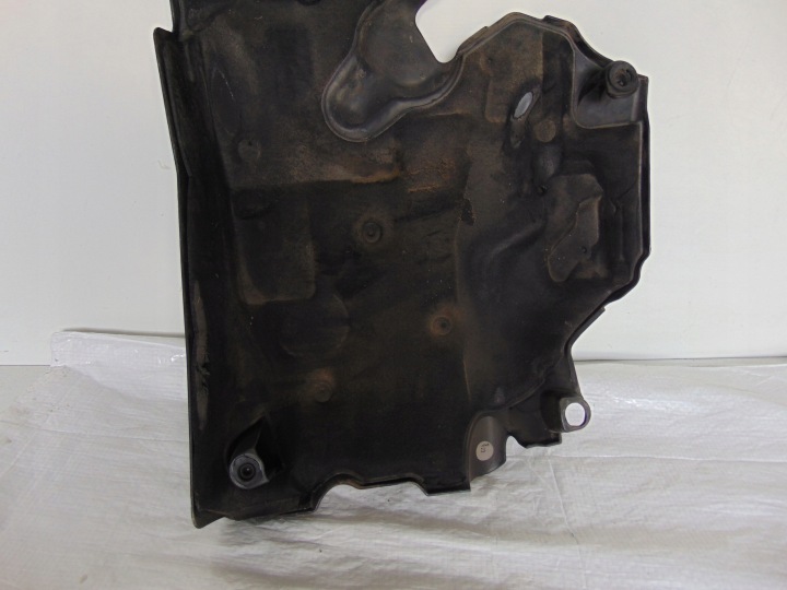 SPRINTER 906 651 COUVERCLE MOTEUR PROTECTION 6510102367