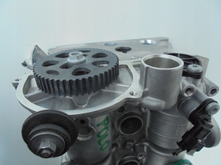 VW POLO 2G 2Q 1.0 MPI CULASSE MOTEUR 04C103479A 04E109111AG