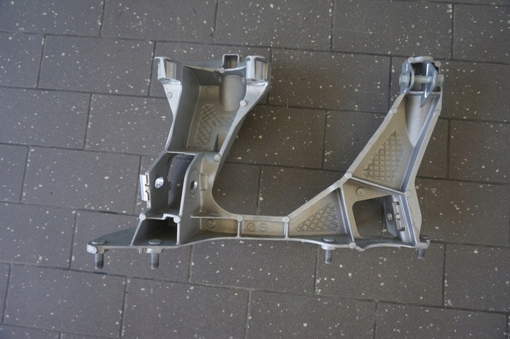 SOPORTE BASTIDOR PARTE TRASERA IZQUIERDA PORSCHE BOXSTER 982 718 