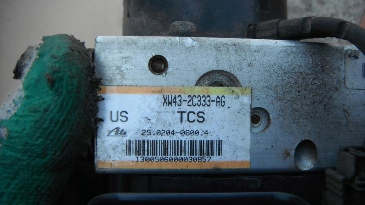 JAGUAR S-TYPE 3,0 V6 99-03 POMPE ABS XW43-2C219-AE
