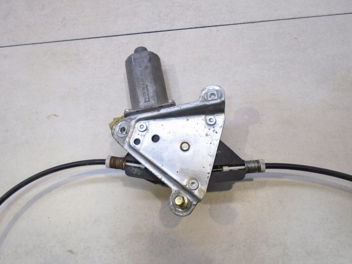 ÉLÉVATEUR VITRES GAUCHE ARRIÈRE ROVER 200 0130821745