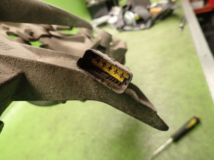 MÉCANISME PETIT MOTEUR ESSUIE-GLACES PEUGEOT 807 10R 404870