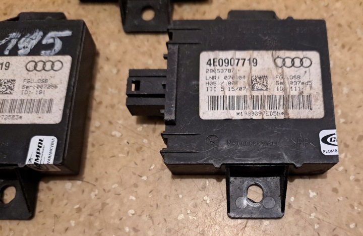 AUDI A8 D3 MODULE CONTRÔLEUR ALARME 4E0907719
