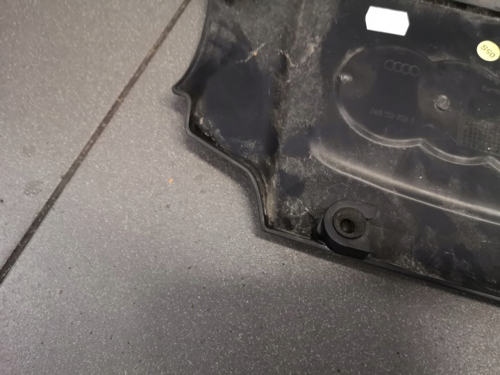 ARRIÈRE PROTECTION COUVERCLE MOTEUR AUDI A6 C6 06E103926G