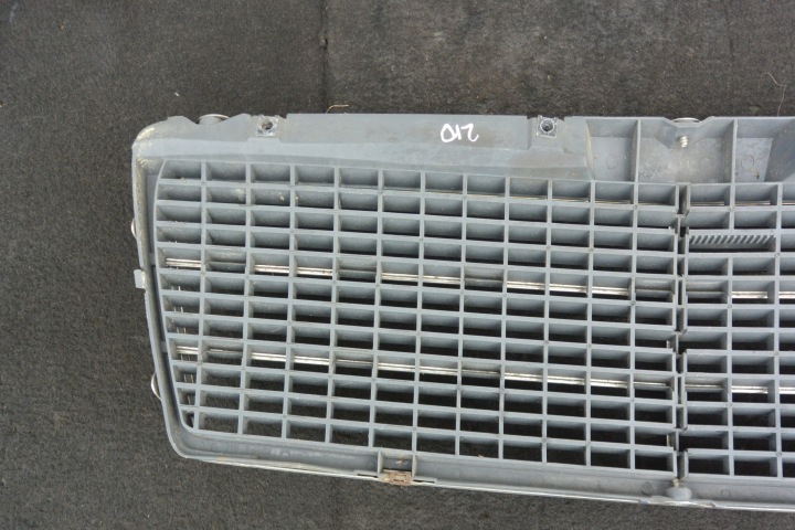 CALANDRE GRILLE CALANDRE PARE-CHOCS AVANT MERCEDES-BENZ E-KLASA W210