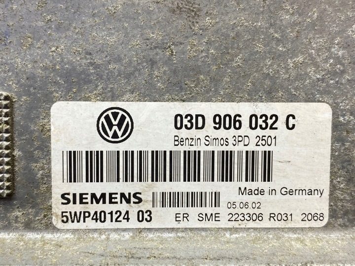 VOLKSWAGEN POLO 2002 CONTRÔLEUR MODULE ECU