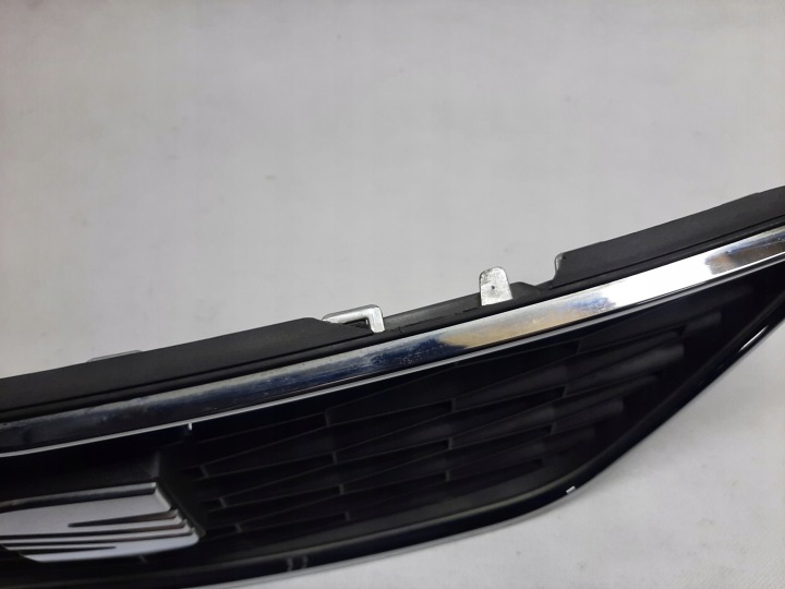 SEAT IBIZA 4 CALANDRE GRILLE 6J0853654C