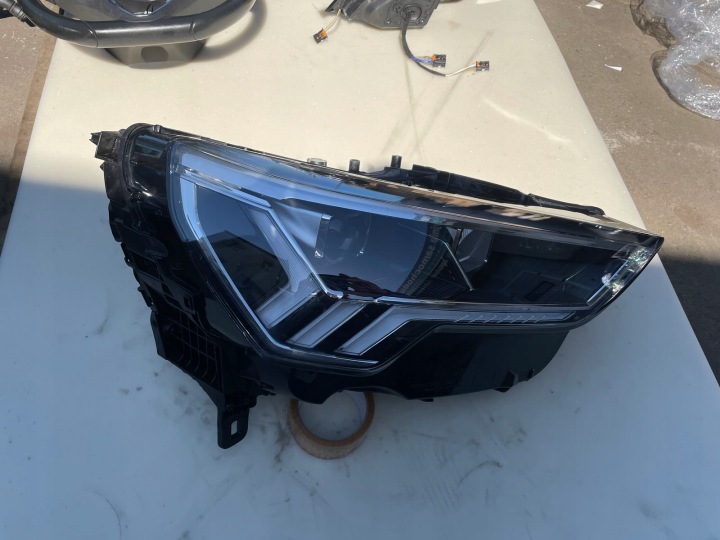 AUDI Q3 83A PHARE AVANT COMPLET LED GAUCHE 83A941033 DROITE 83A941034 83A941774