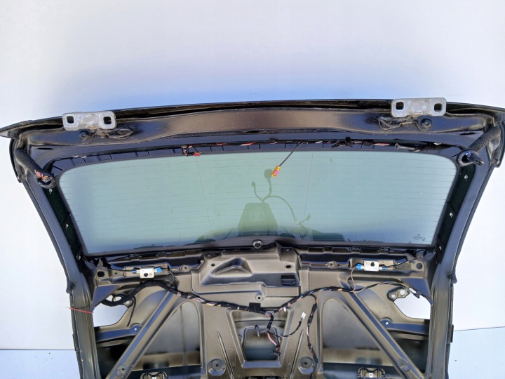 COUVERCLES DE COFFRE COUVERCLES DE COFFRE BMW X3 E83 668/9