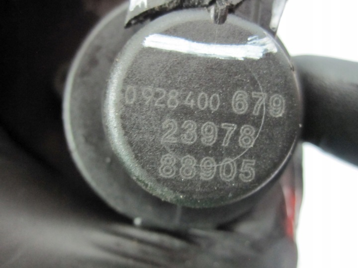 VIVARO TRAFIC 2.0 DCI M9R782 115KM POMPE INJECTION H8200690744 8200804288