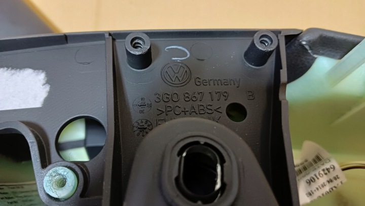 VW PASSAT B8 ACCOUDOIR PORTES CUIR ARRIÈRE GAUCHE 16R