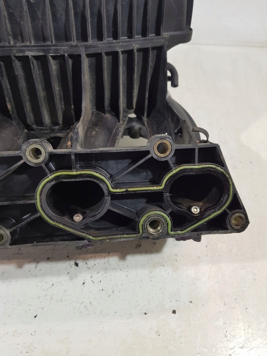 COLLECTEUR ADMISSION MOULURE A1111412001 MERCEDES CLK W208 W203 2.0K