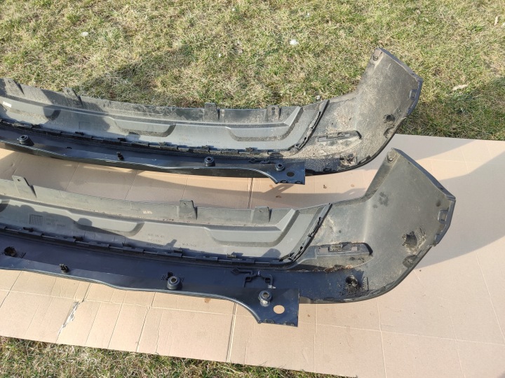 PARE-CHOCS ARRIÈRE VERS DACIA JOGGER 850184183R