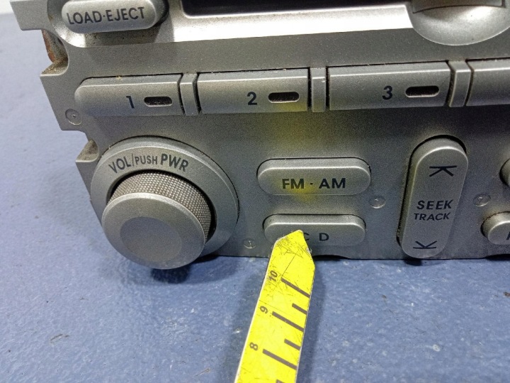 MITSUBISHI ENDEAVOR RADIO MN141260