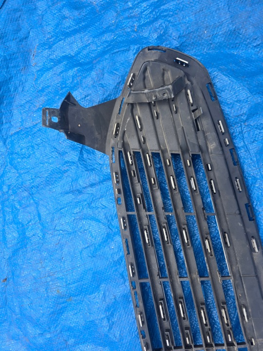FORD MONDEO MK5 V CALANDRE GRILLE PARE-CHOCS AVANT DS73-8150-J