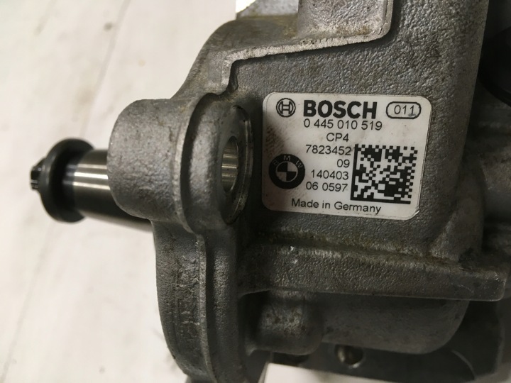 BOSCH 0 986 437 425 POMPE HAUTE PRESSION