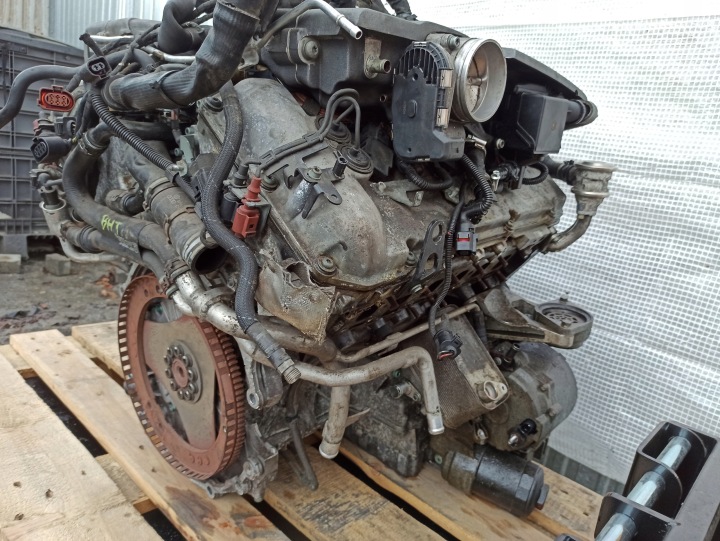 AUDI A8 D3 W12 MOTEUR COMPLET 6.0 ESSENCE BHT 450PS DÉMONTAGE