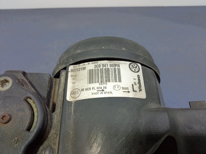 VW PASSAT B6 05-10 PROJECTEUR GAUCHE PHARE AVANT 3C0941005N