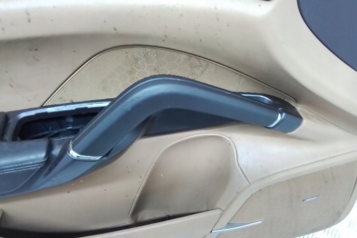 COLLECTEUR AVANT GAUCHES PORTES PORSCHE CAYENNE (92A) 7P5867011D 4.8L