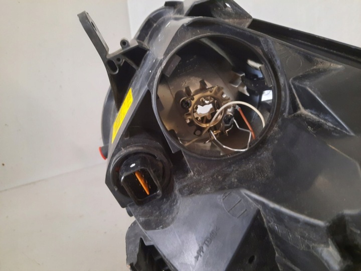 KIA VENGA 09-19 PROJECTEUR DROIT PHARE DROITE AVANT 1P921-02000