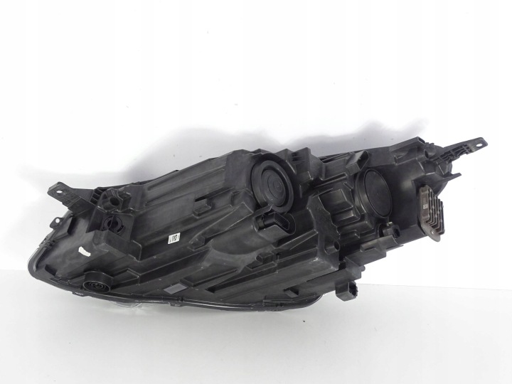 PHARE AVANT AVANT DROITE FORD KUGA MK3