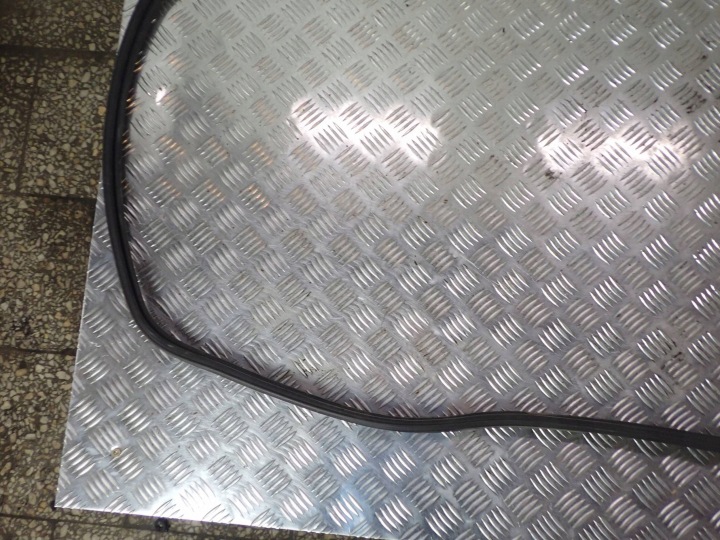JOINT D'ÉTANCHÉITÉ COUVERCLES DE COFFRE COUVERCLES DE COFFRE SUBARU FORESTER SH ARRIÈRE