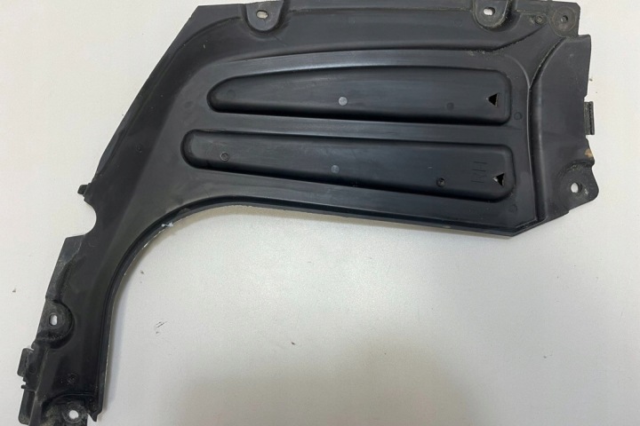 ARRIÈRE DROITE PROTECTION CHÂSSIS BMW 7476002 2020