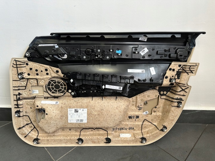 BMW G12 GARNITURE COLLECTEUR GAUCHE AVANT