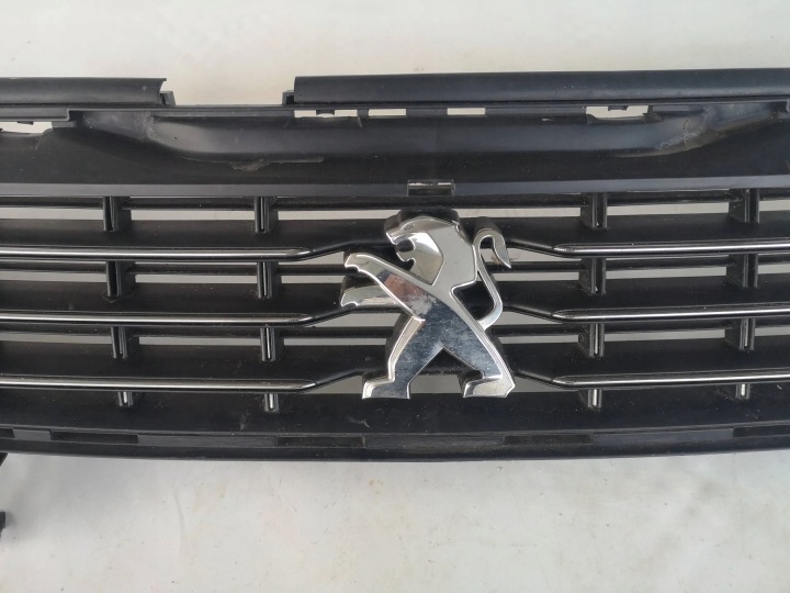 PEUGEOT 308 T9 GT-LINE- GRILLE CALANDRE RECOMMANDÉ