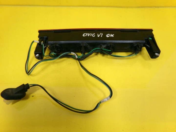 TROISIÈME LANTERNE STOP PIED HONDA CIVIC VI 050-9217 NR5