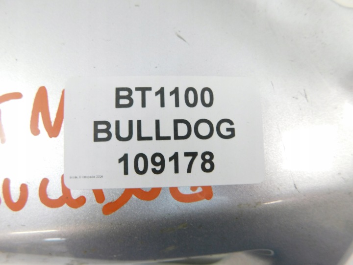 YAMAHA BULLDOG BT 1100 REMPLISSAGE DROIT