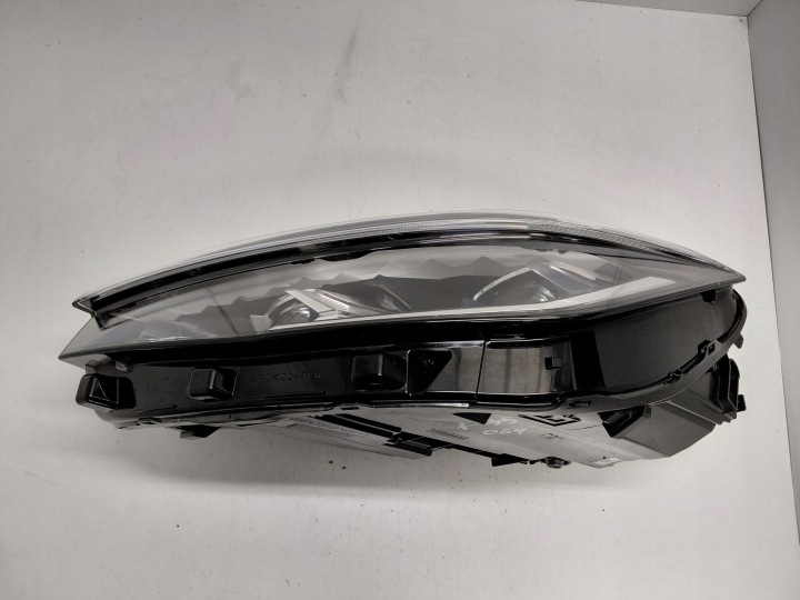 VW PASSAT B9 IQ LIGHT MATRIX PHARE GAUCHE
