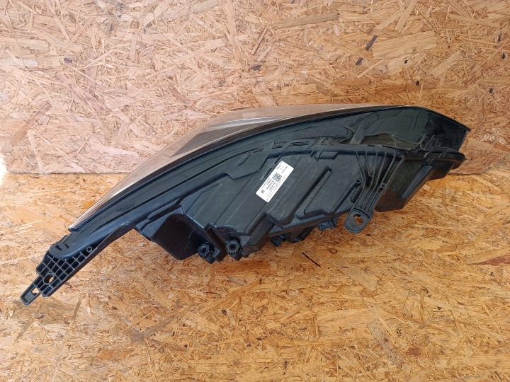 PHARE GAUCHE AVANT PROJECTEUR EUROPE 39208460 OPEL ASTRA V K COMPLET LED