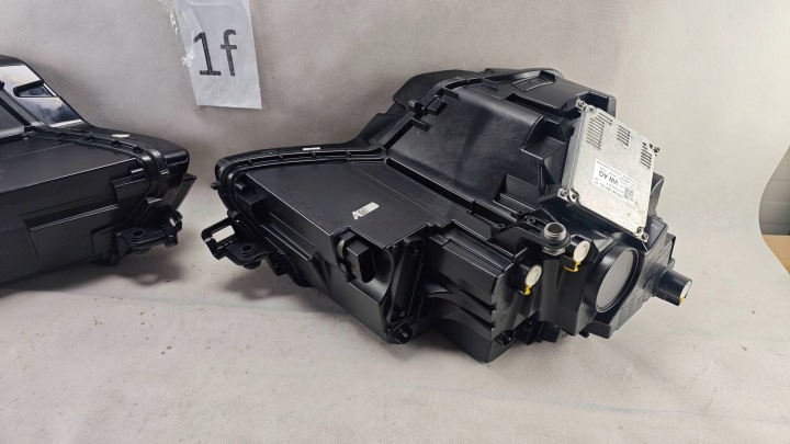 SKODA KAROQ 57B COMPLET LED GAUCHE DROITE ENSEMBLE 57B941015D 57B941016D