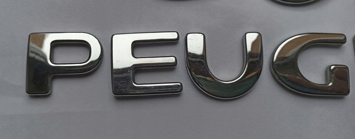 INSCRIPCIÓN EMBLEMA PEUGEOT 307 01-08R 