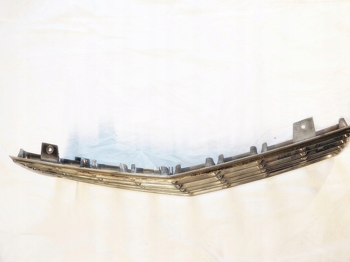 CADILLAC NORTHSTAR SEVILLE STS SLS 1992-07 GRILLE CALANDRE CHROME 20729794